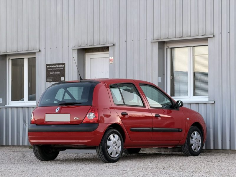 RENAULT CLIO CAMPUS 1.2 60CV GPL 2006 195 000KM