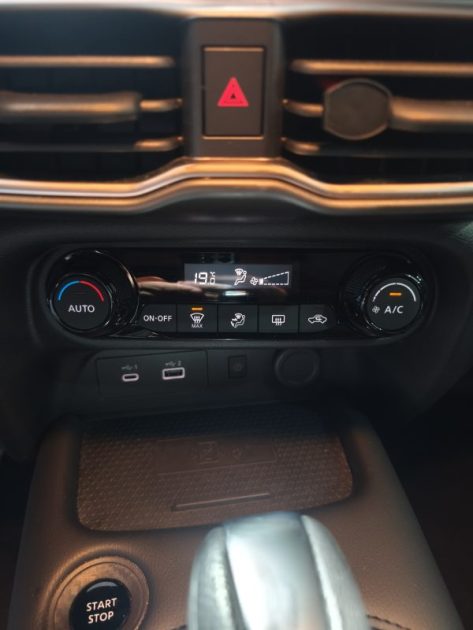 NISSAN JUKE 1.6 HYBRID 143CH N-CONNECTA BOITE AUTOMATIQUE 