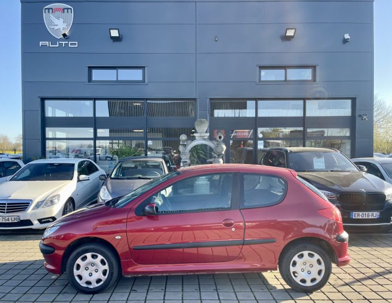 PEUGEOT 206 XT PACK 1.4E 75ch TRENDY 2005