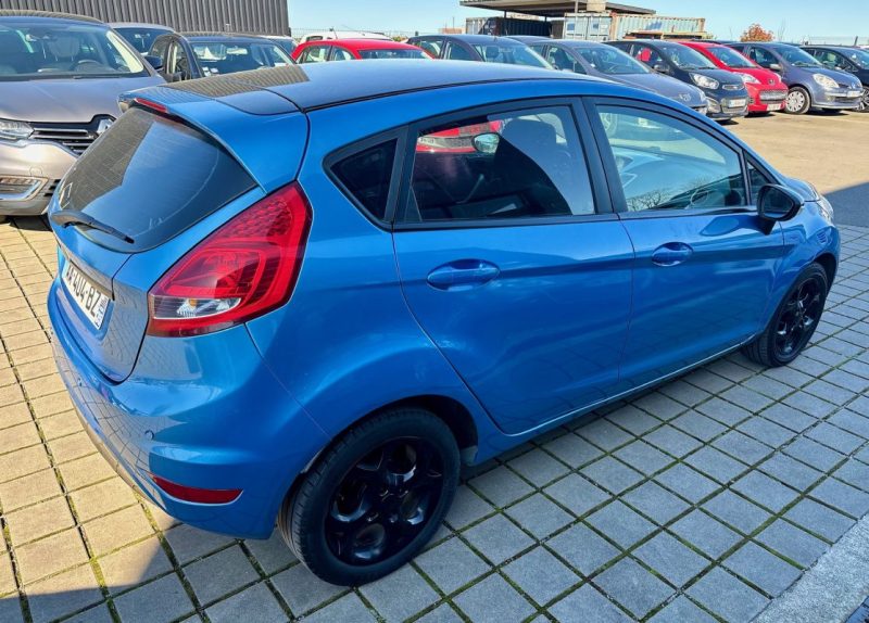 FORD FIESTA 1.25i 82 TITANIUM 2009