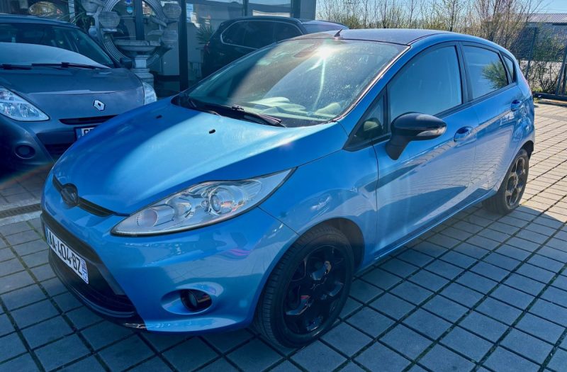 FORD FIESTA 1.25i 82 TITANIUM 2009