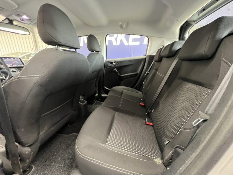 Peugeot 208 1.2 THP 110ch Allure | Distribution effectuée | Suivi complet | Carplay | Radars