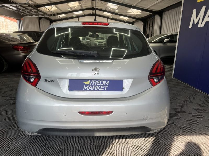 Peugeot 208 1.2 THP 110ch Allure | Distribution effectuée | Suivi complet | Carplay | Radars