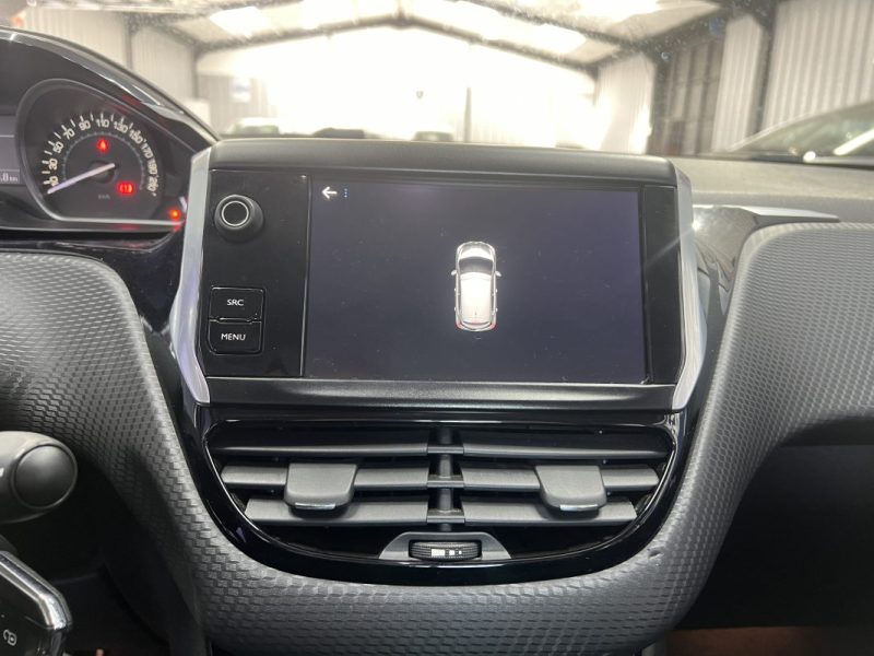 Peugeot 208 1.2 THP 110ch Allure | Distribution effectuée | Suivi complet | Carplay | Radars