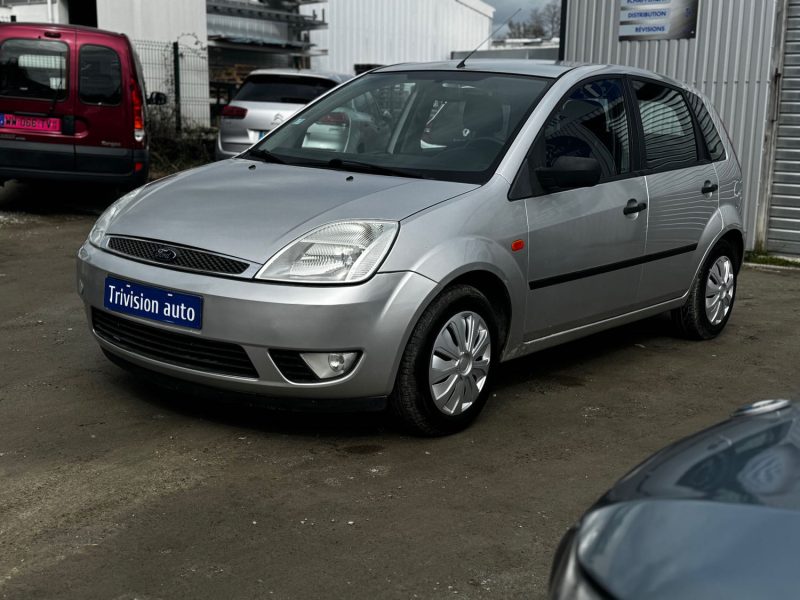 FORD FIESTA MK5 1.3 69CH ESSENCE 2004