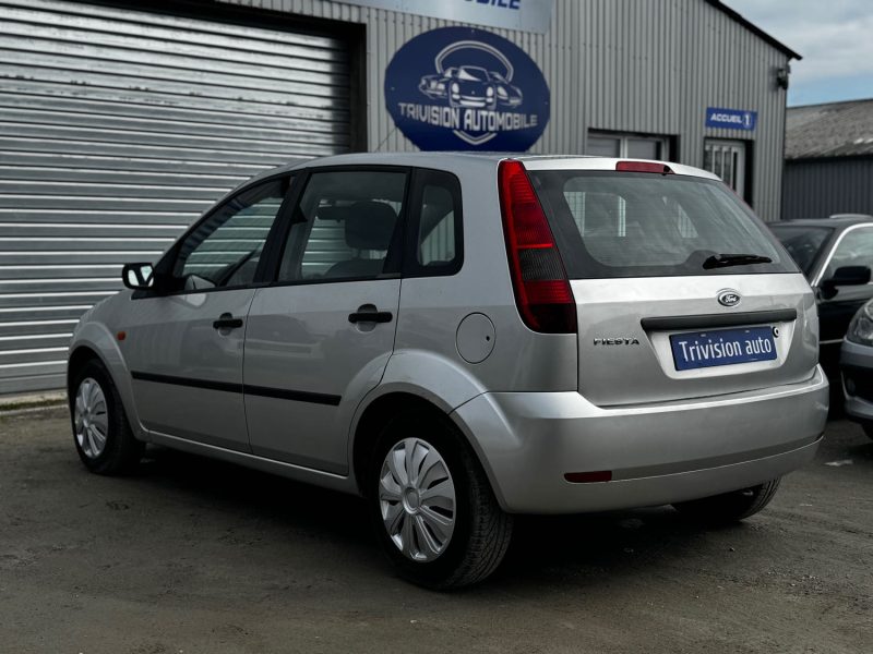 FORD FIESTA MK5 1.3 69CH ESSENCE 2004