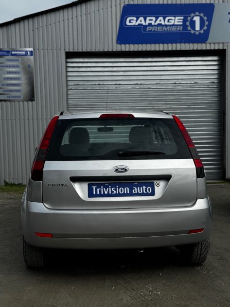 FORD FIESTA MK5 1.3 69CH ESSENCE 2004