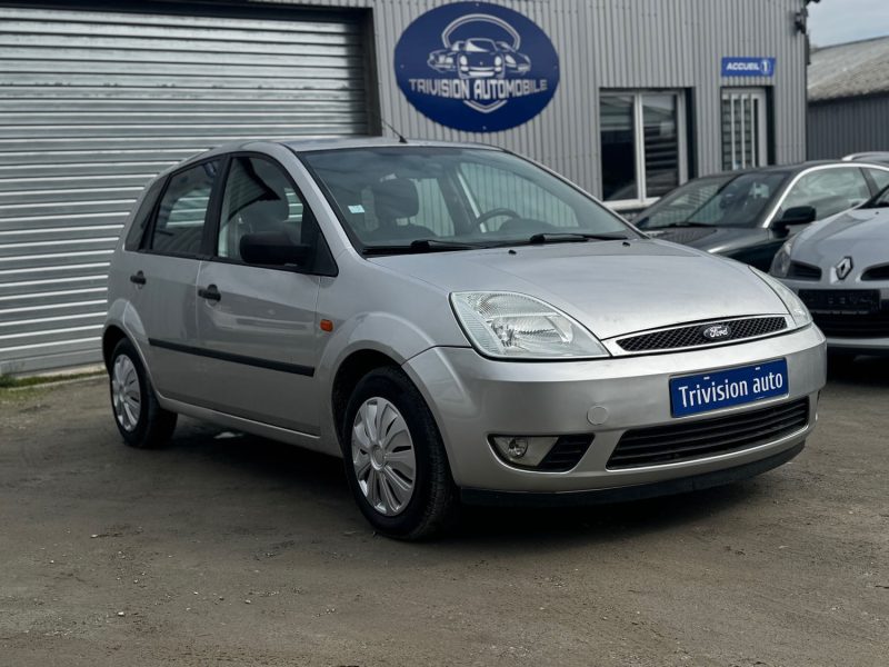 FORD FIESTA MK5 1.3 69CH ESSENCE 2004