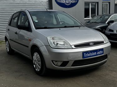 FORD FIESTA MK5 1.3 69CH ESSENCE 2004