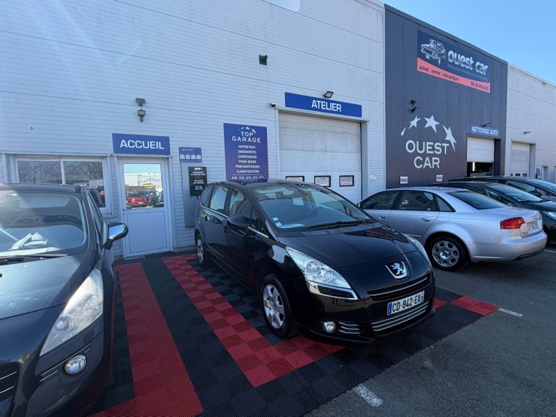 PEUGEOT 5008 7 PLACES 1.6 HDI 112 PREMIUM PACK 2011