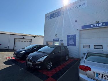 PEUGEOT 5008 7 PLACES 1.6 HDI 112 PREMIUM PACK 2011