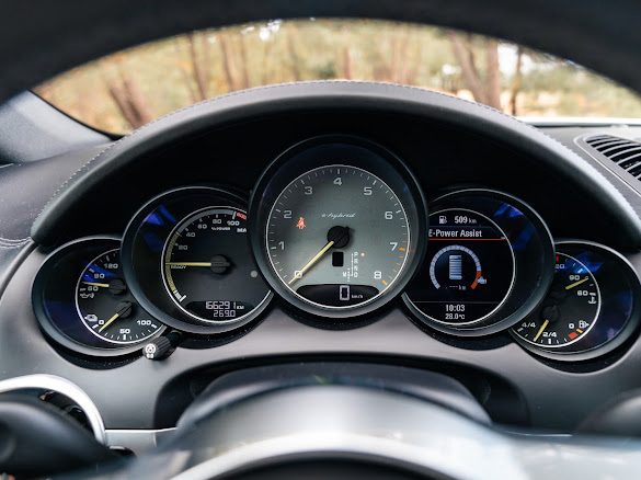 PORSCHE CAYENNE S E-HYBRID 3.0 416CH 