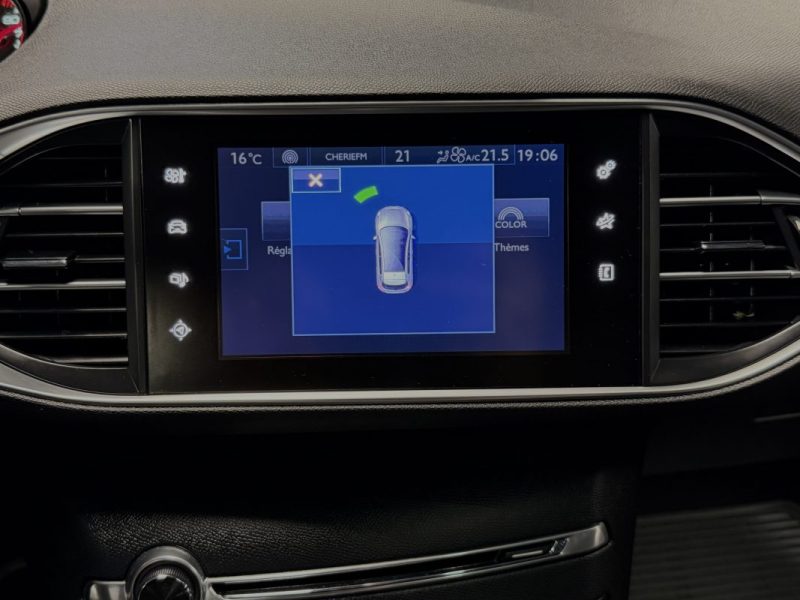 PEUGEOT 308 II ALLURE 1.2 130 Cv S&S TOIT PANORAMIQUE ECRAN GPS TACTILE CRIT AIR 1 - GARANTIE 1 AN