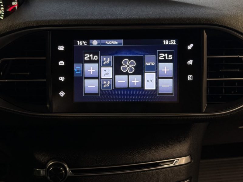 PEUGEOT 308 II ALLURE 1.2 130 Cv S&S TOIT PANORAMIQUE ECRAN GPS TACTILE CRIT AIR 1 - GARANTIE 1 AN