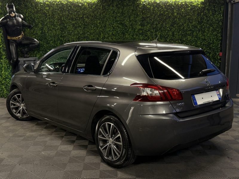 PEUGEOT 308 II ALLURE 1.2 130 Cv S&S TOIT PANORAMIQUE ECRAN GPS TACTILE CRIT AIR 1 - GARANTIE 1 AN