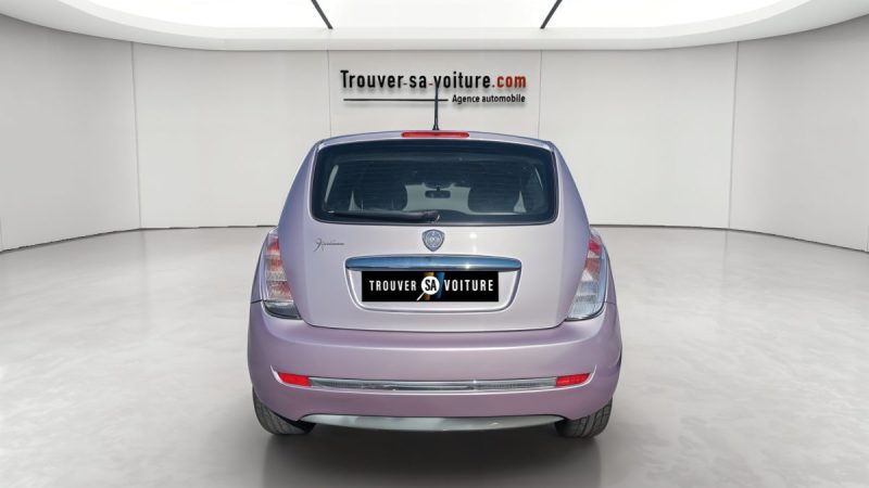 LANCIA YPSILON 1.2 69 ch SILVER 2010