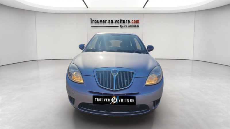 LANCIA YPSILON 1.2 69 ch SILVER 2010
