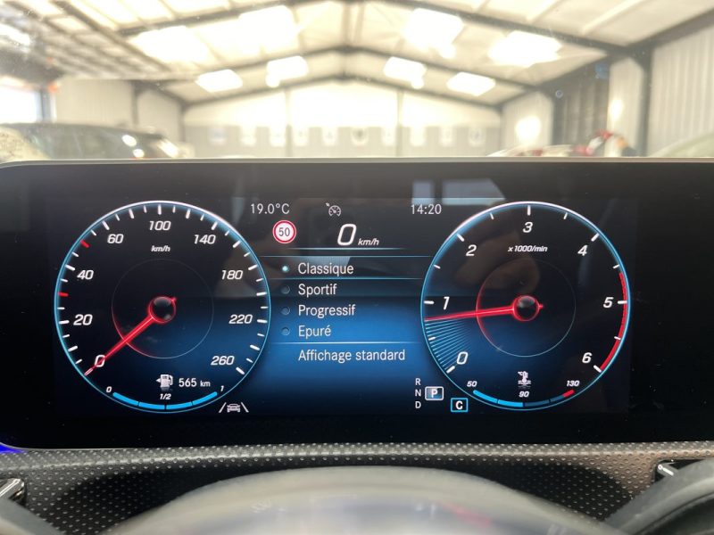 Mercedes-Benz CLA 200d 150ch AMG | Jantes multibranches 19" | Pack 35 AMG | Toit ouvrant
