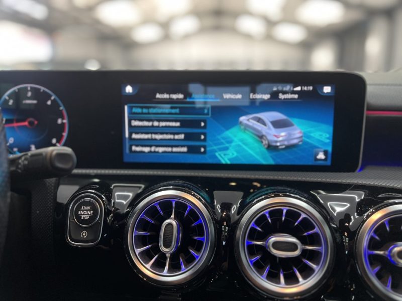 Mercedes-Benz CLA 200d 150ch AMG | Jantes multibranches 19" | Pack 35 AMG | Toit ouvrant