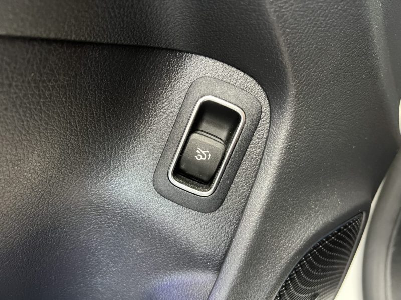 Mercedes-Benz CLA 200d 150ch AMG | Jantes multibranches 19" | Pack 35 AMG | Toit ouvrant