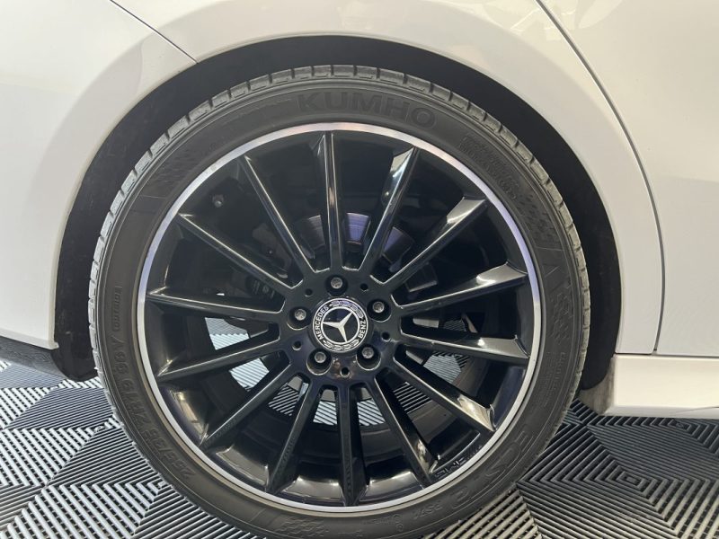 Mercedes-Benz CLA 200d 150ch AMG | Jantes multibranches 19" | Pack 35 AMG | Toit ouvrant