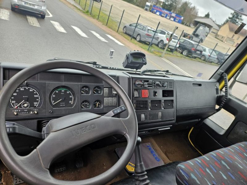 IVECO EUROCARGO 120E24 TECTOR 2002
