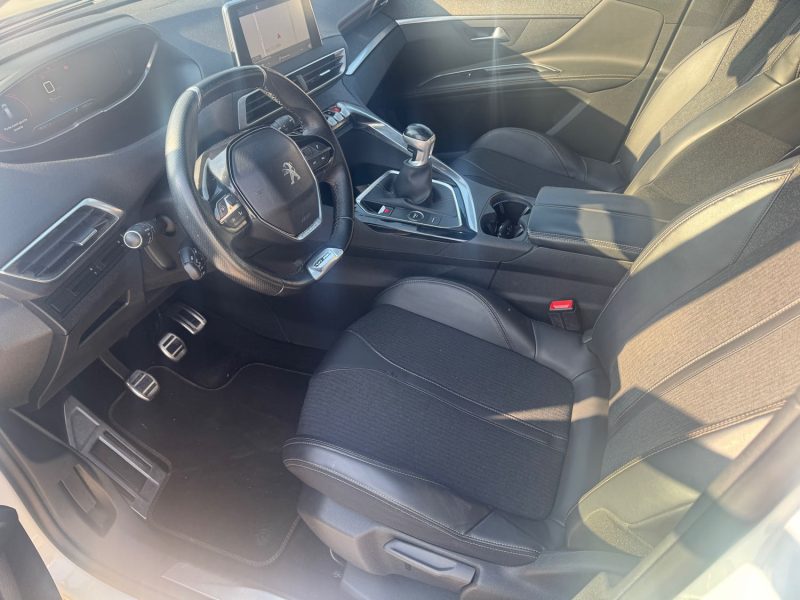 PEUGEOT 5008 II 2.0 BLUEHDI 150CH GT LINE 2017