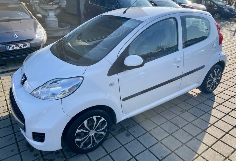 PEUGEOT 107 1.0E 70CH BLUE LION URBAN 2010