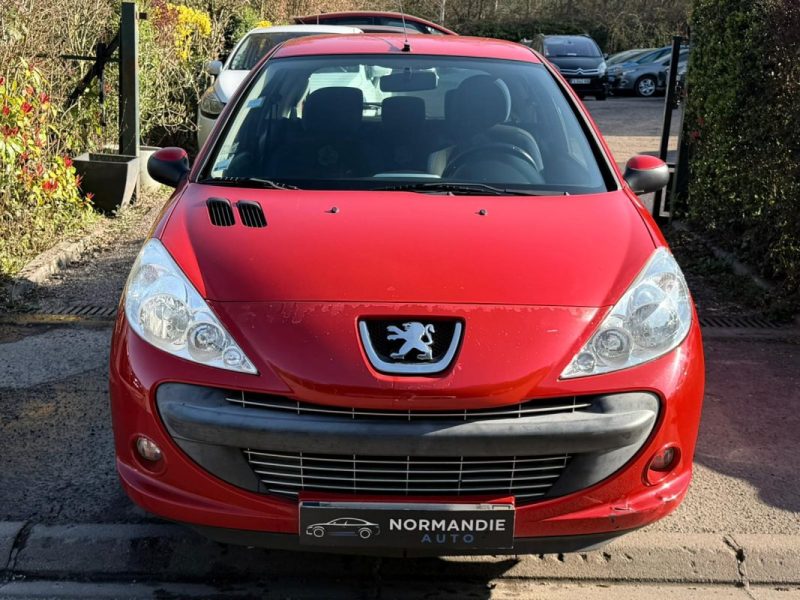 PEUGEOT 206 + 1.1 URBAN 2012