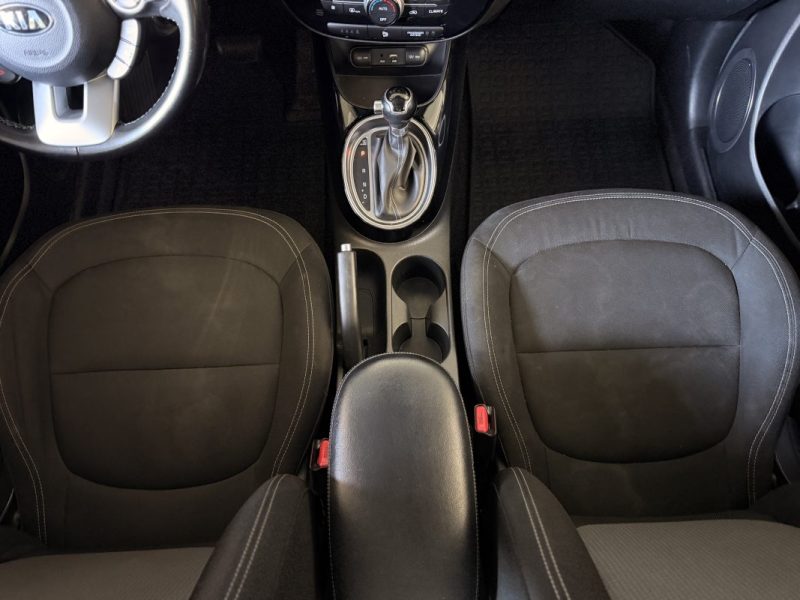 KIA SOUL - AUTOMATIQUE  - 1.6 L  136 ch - CARPLAY - CAMERA DE RECUL - ROUE DE SECOURS - 