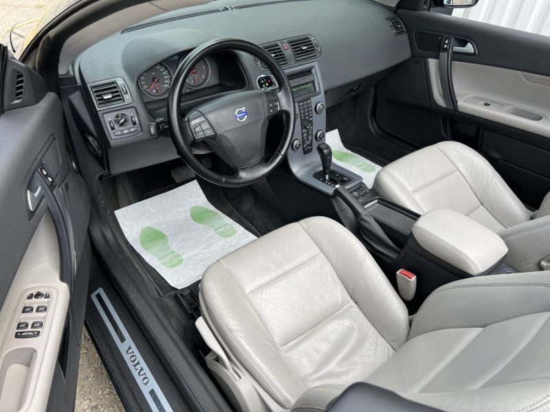 VOLVO C70 II CABRIOLET D5 2.4 D 180 Cv BOITE AUTOMATIQUE / INTERIEUR CUIR - GARANTIE 1 AN