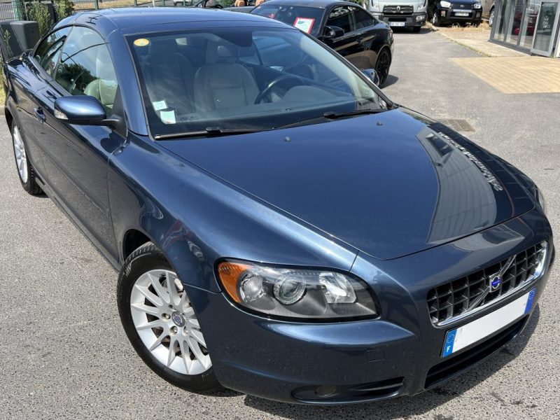 VOLVO C70 II CABRIOLET D5 2.4 D 180 Cv BOITE AUTOMATIQUE / INTERIEUR CUIR - GARANTIE 1 AN