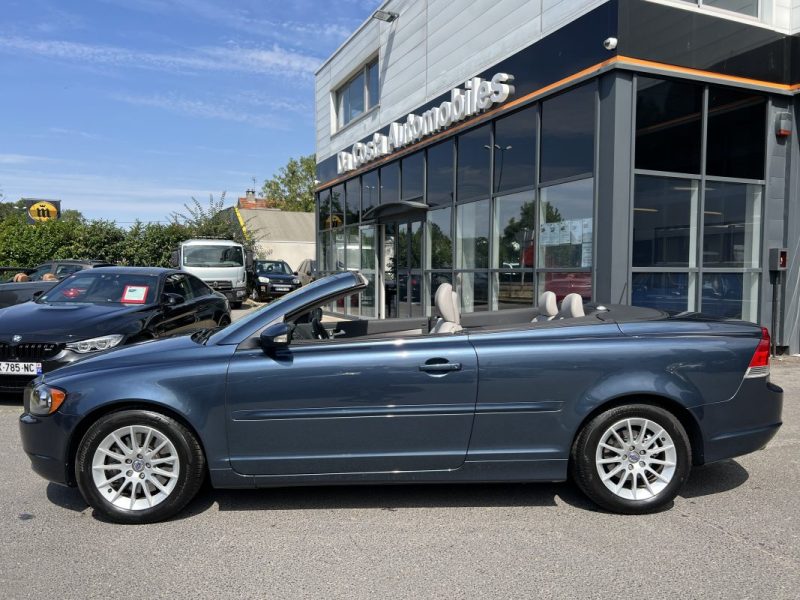 VOLVO C70 II CABRIOLET D5 2.4 D 180 Cv BOITE AUTOMATIQUE / INTERIEUR CUIR - GARANTIE 1 AN