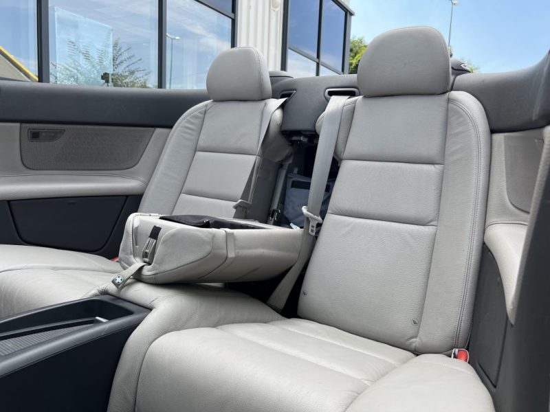 VOLVO C70 II CABRIOLET D5 2.4 D 180 Cv BOITE AUTOMATIQUE / INTERIEUR CUIR - GARANTIE 1 AN
