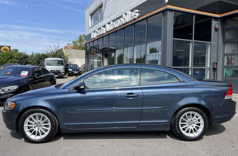 VOLVO C70 II CABRIOLET D5 2.4 D 180 Cv BOITE AUTOMATIQUE / INTERIEUR CUIR - GARANTIE 1 AN