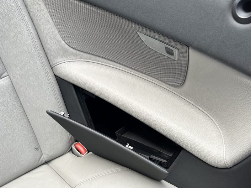 VOLVO C70 II CABRIOLET D5 2.4 D 180 Cv BOITE AUTOMATIQUE / INTERIEUR CUIR - GARANTIE 1 AN