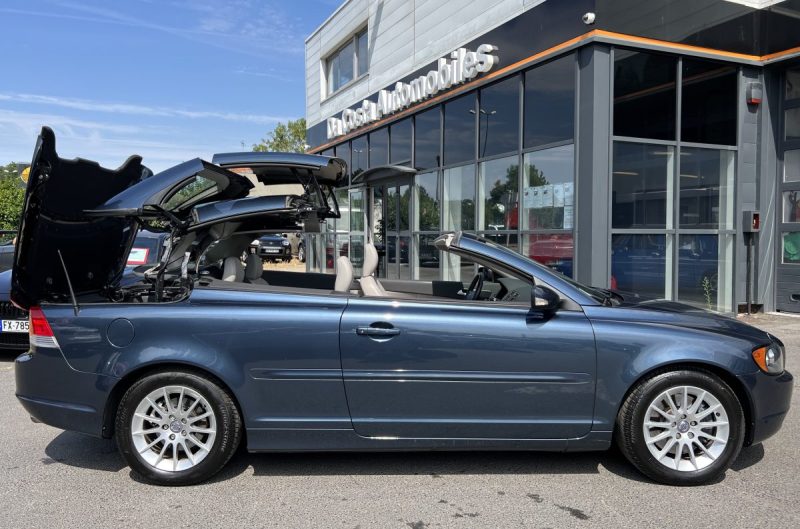 VOLVO C70 II CABRIOLET D5 2.4 D 180 Cv BOITE AUTOMATIQUE / INTERIEUR CUIR - GARANTIE 1 AN