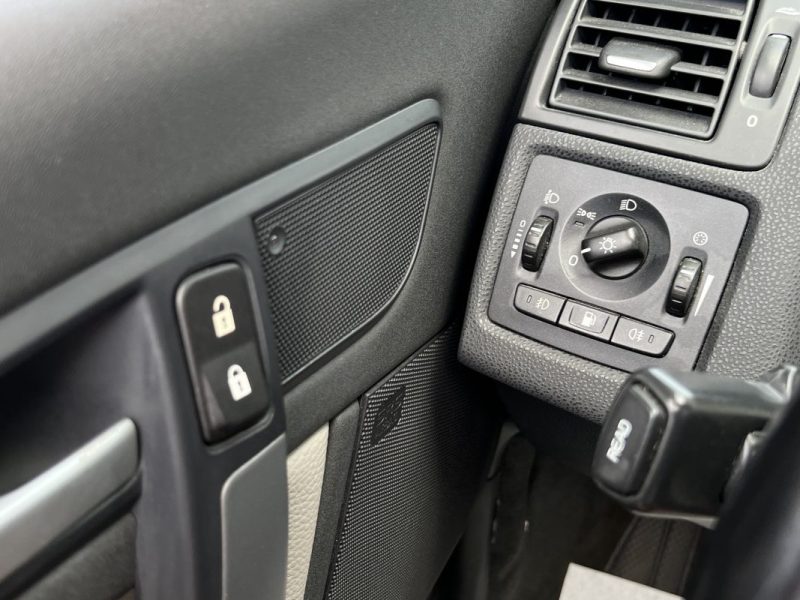 VOLVO C70 II CABRIOLET D5 2.4 D 180 Cv BOITE AUTOMATIQUE / INTERIEUR CUIR - GARANTIE 1 AN