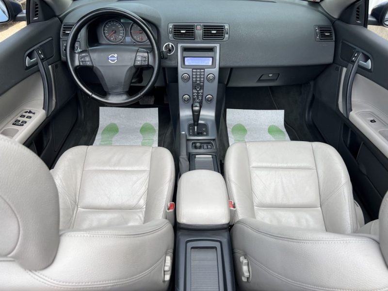 VOLVO C70 II CABRIOLET D5 2.4 D 180 Cv BOITE AUTOMATIQUE / INTERIEUR CUIR - GARANTIE 1 AN