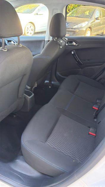 💎Peugeot 208 1.5 BlueHDi Signature - Bien Équipée