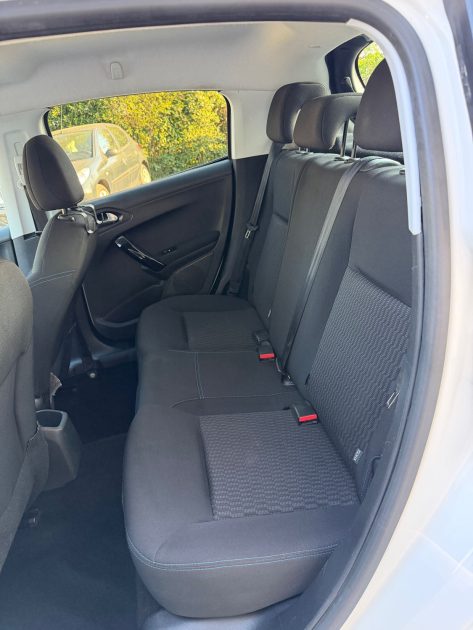 💎Peugeot 208 1.5 BlueHDi Signature - Bien Équipée
