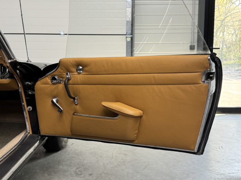 MERCEDES-BENZ 230 SL PAGODE 1964 – 2.3L 150ch – RESTAURÉE – EXPERTISÉE – 1466.93 € / mois 