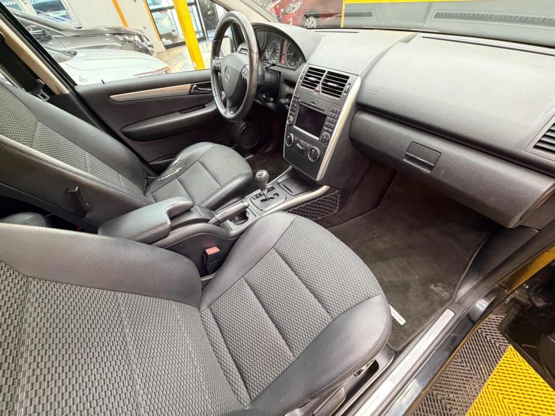 MERCEDES CLASSE A A180 CDI BOITE AUTOMATIQUE 2010