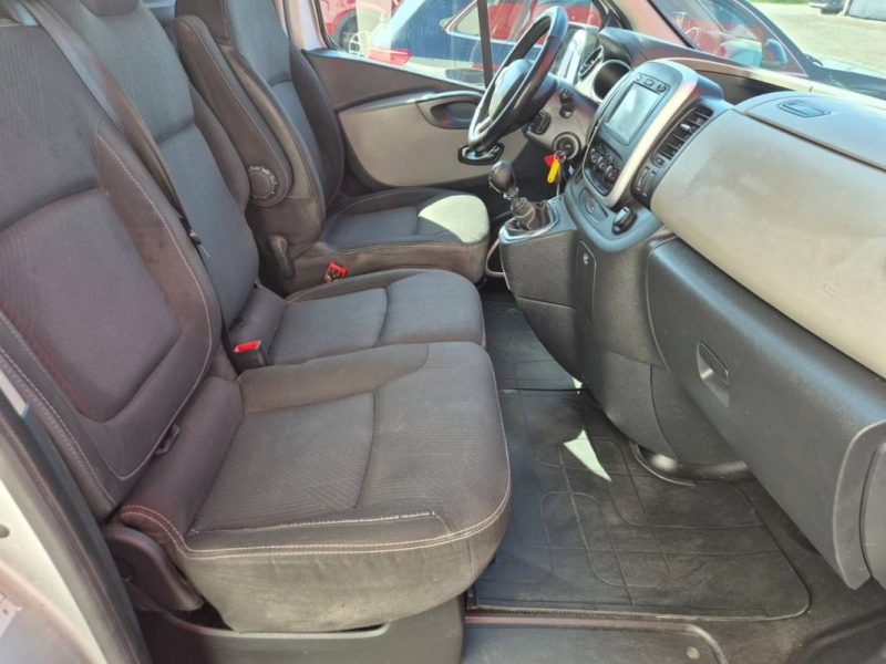RENAULT TRAFIC TRAFIC FGN L2H1 1200 KG DCI 115 GRAND CONFORT 2015