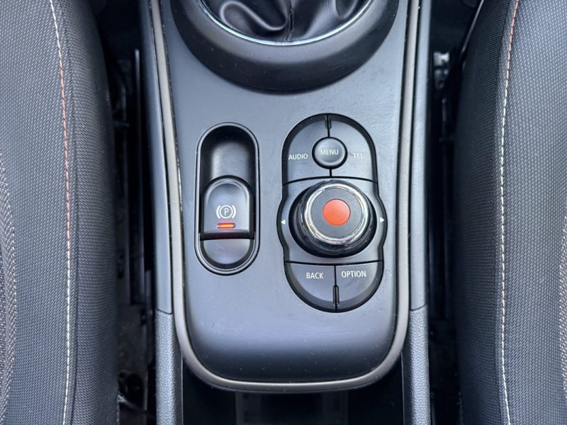 MINI COUNTRYMAN ONE 102 BVA TOIT OUVRANT SIEGES CHAUFFANTS CAMÉRA  2017