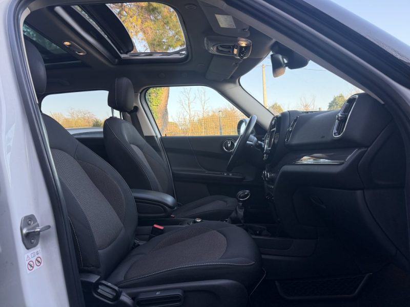 MINI COUNTRYMAN ONE 102 BVA TOIT OUVRANT SIEGES CHAUFFANTS CAMÉRA  2017
