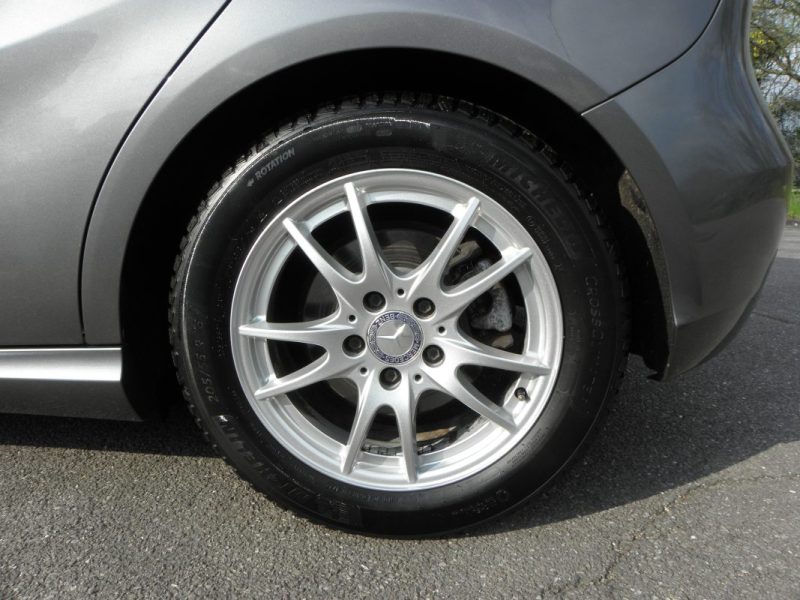 MERCEDES CLASSE A  180 122CH SENSATION - 6CV 2014