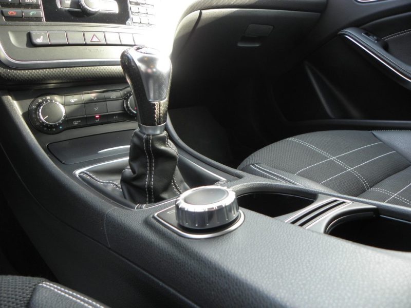 MERCEDES CLASSE A  180 122CH SENSATION - 6CV 2014