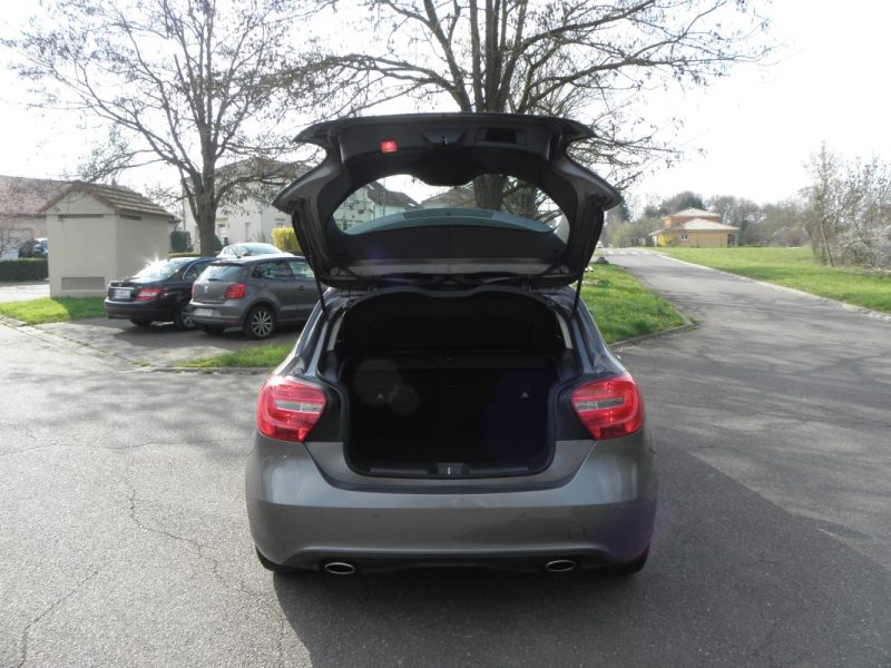 MERCEDES CLASSE A  180 122CH SENSATION - 6CV 2014