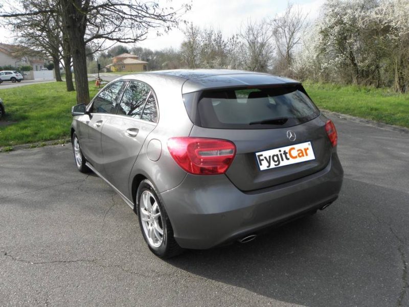 MERCEDES CLASSE A  180 122CH SENSATION - 6CV 2014